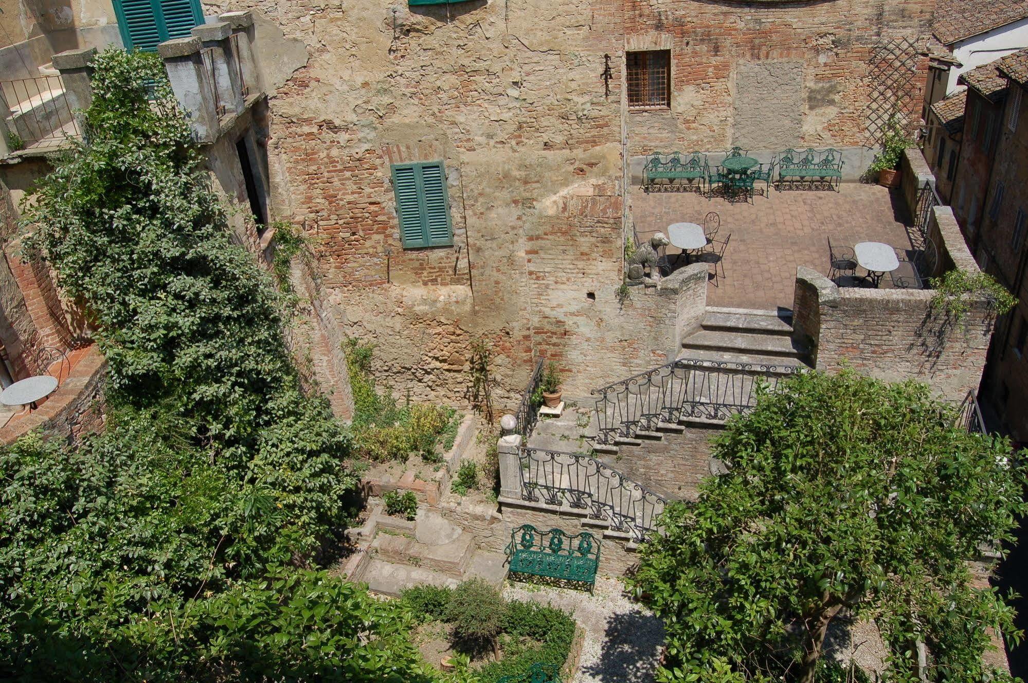 Bnb Residenza D Epoca Il Casato Sienne Extérieur photo